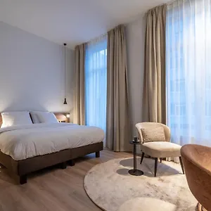 Hotel One Two Four - &, Gand